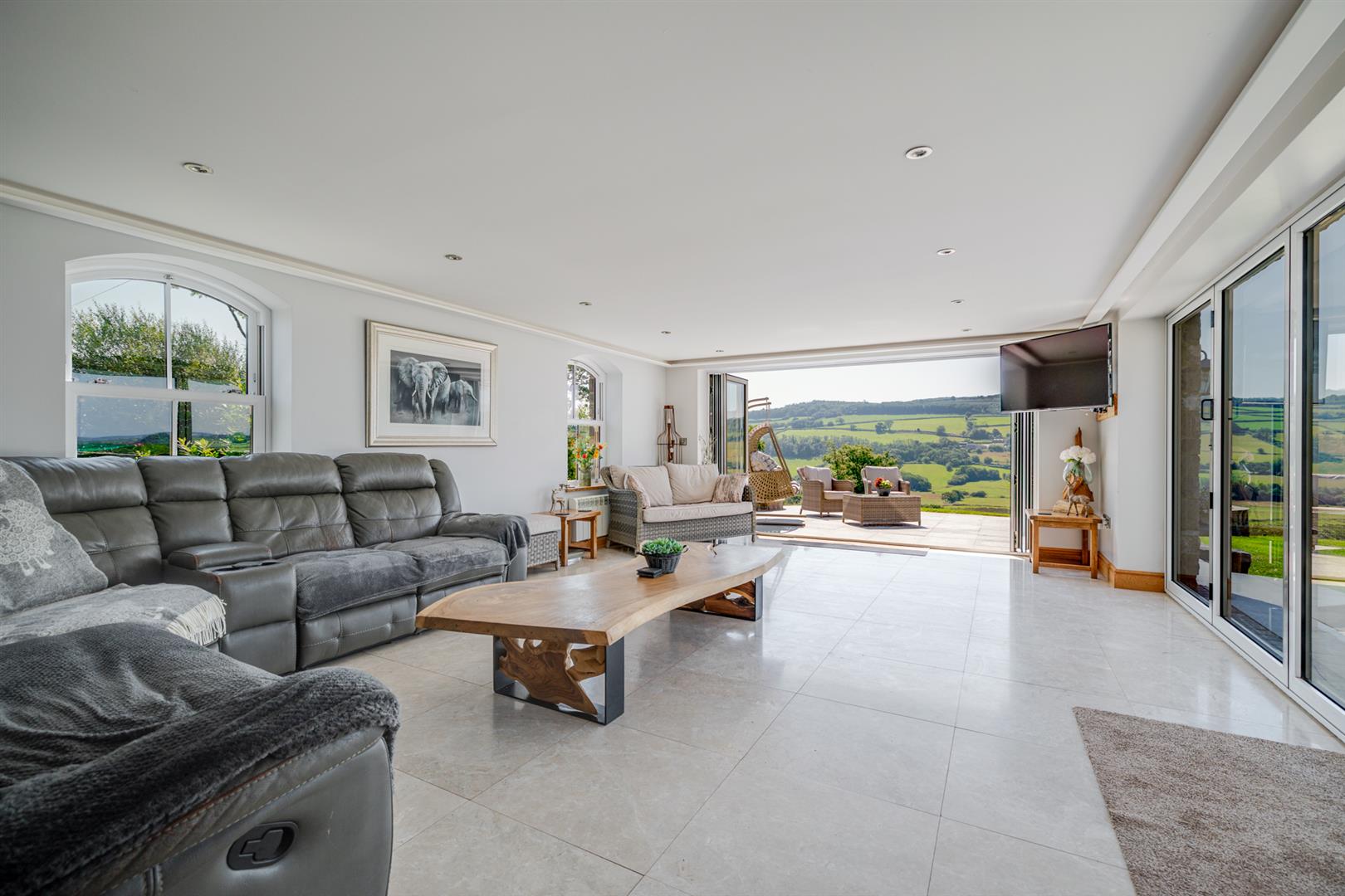 Pen Y Banc, Llangyndeyrn, Kidwelly, SA17 5ES